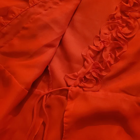 Vintage Red Ruffle 50s Style Robe - Picture 10 of 13